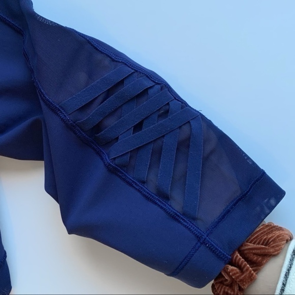 LULULEMON Minimalist Crop Hero Blue Size 8 - Picture 12 of 16